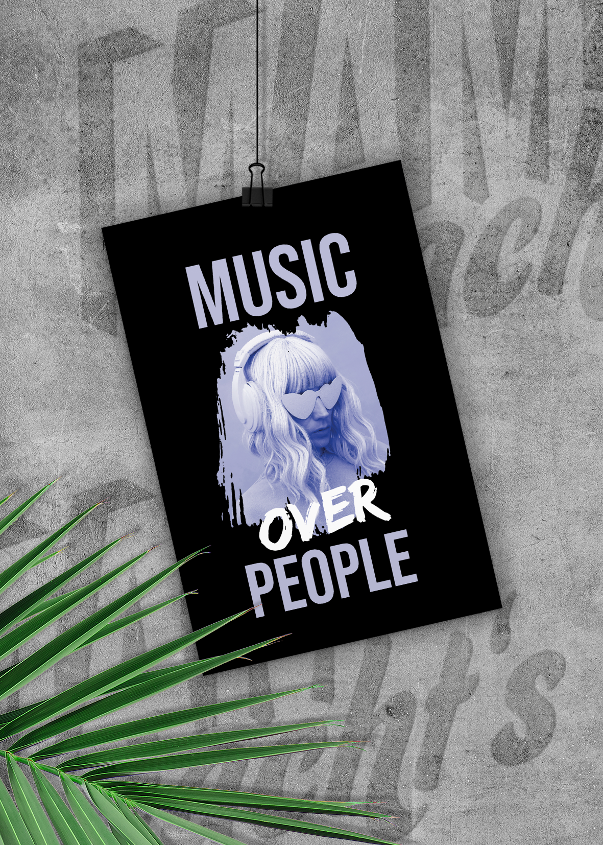 Music over people - Postkarte